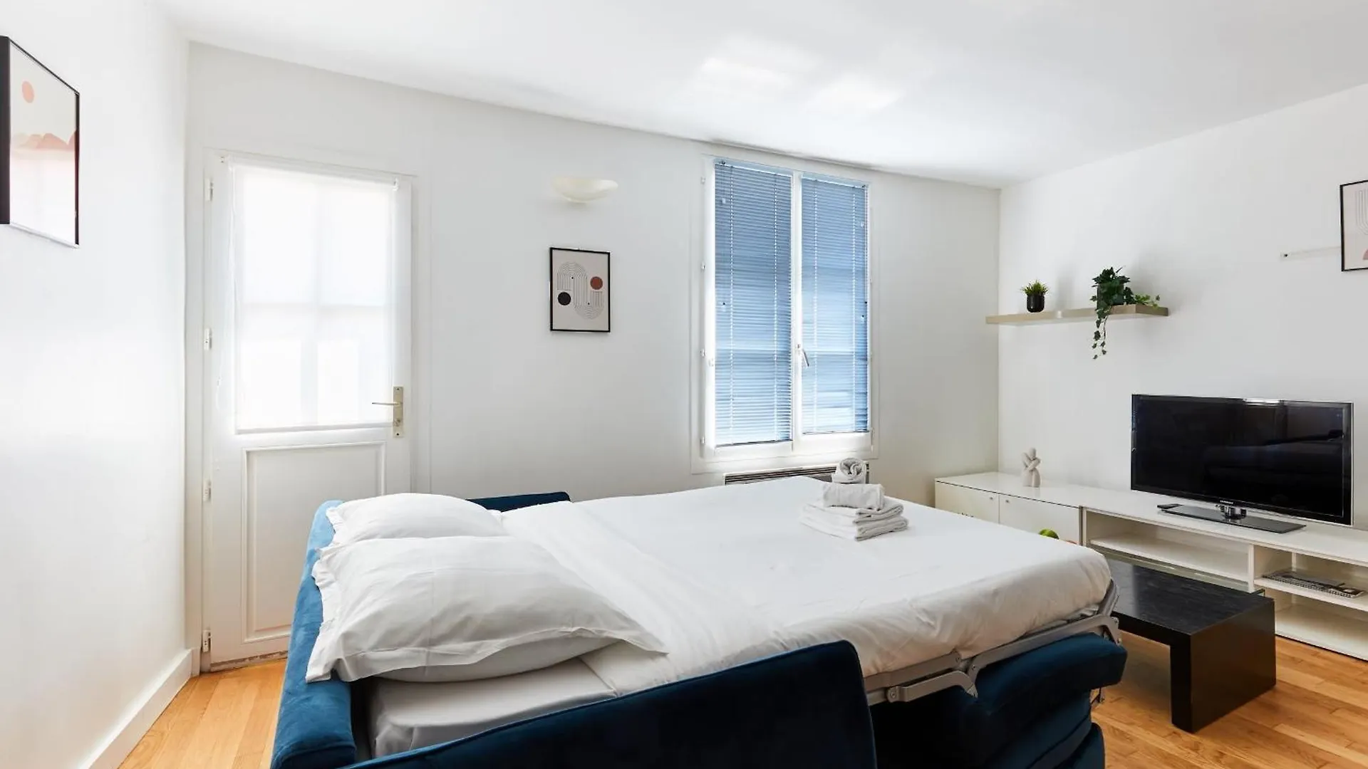 Latin Quarter - 1Br With Balcony - Cityapartmentstay Paris Apartment