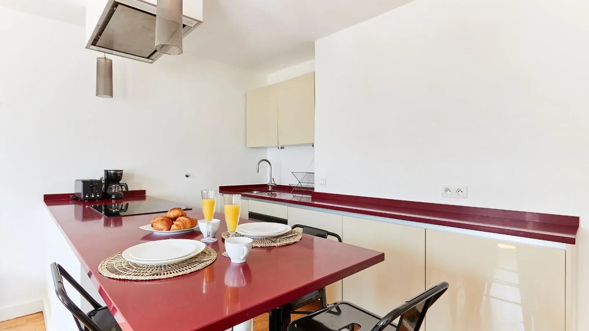 Latin Quarter - 1Br With Balcony - Cityapartmentstay Paris