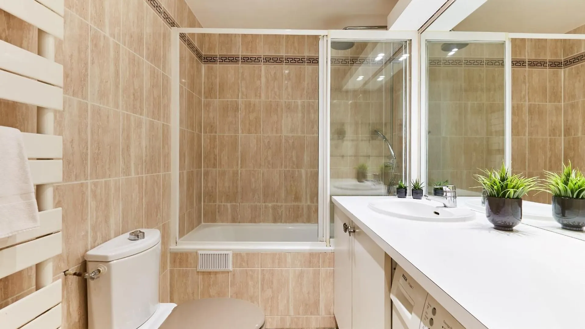Apartment Latin Quarter - 1Br With Balcony - Cityapartmentstay Paris France