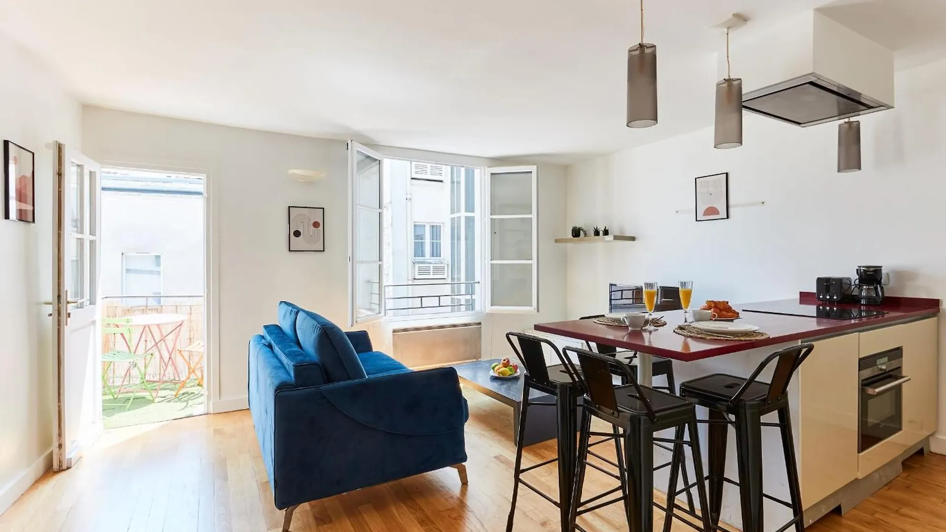 Latin Quarter - 1Br With Balcony - Cityapartmentstay Paris Apartment